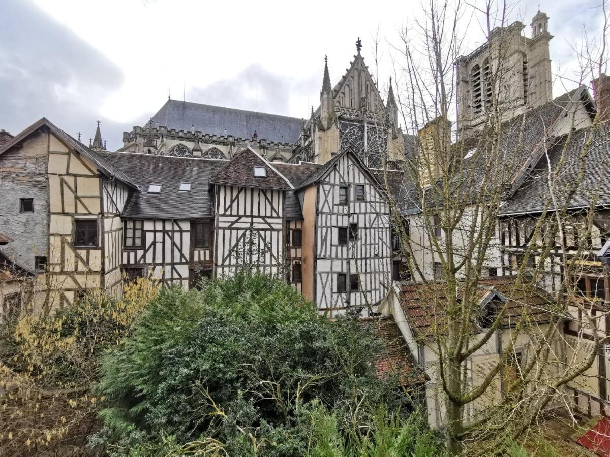 Appartamento Les Cieux de la Cathédrale - Calme - Jardin - Wifi Troyes Esterno foto
