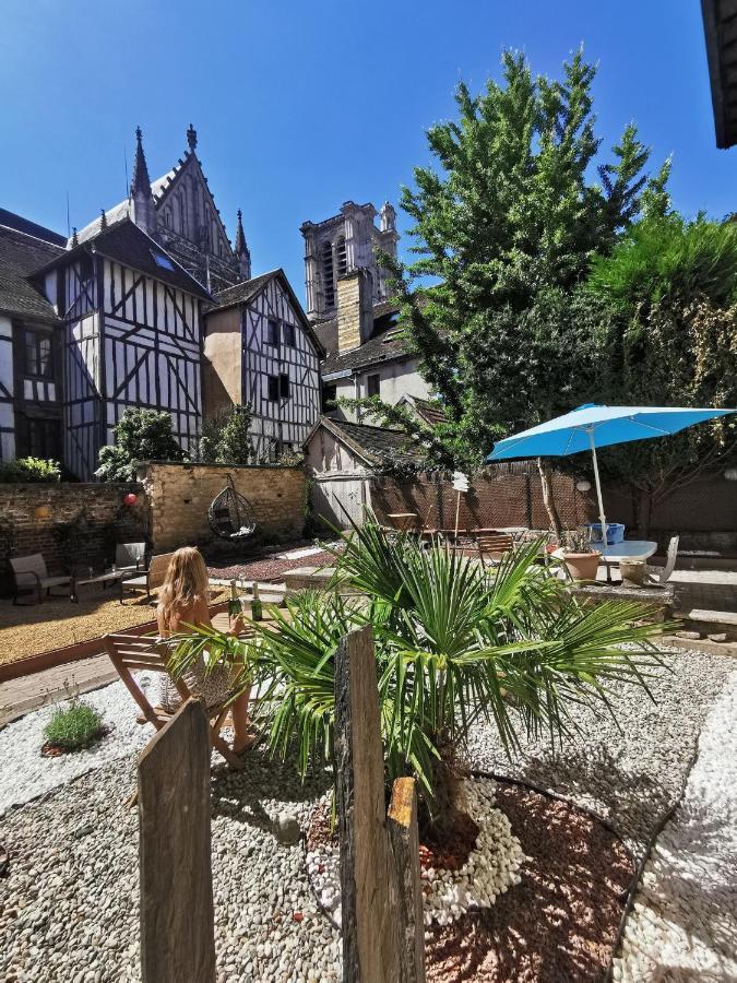 Appartamento Les Cieux de la Cathédrale - Calme - Jardin - Wifi Troyes Esterno foto